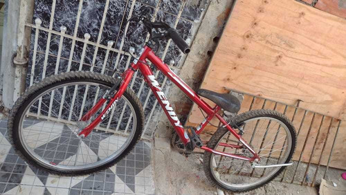 Imagem 2 de 3 de Bicicleta