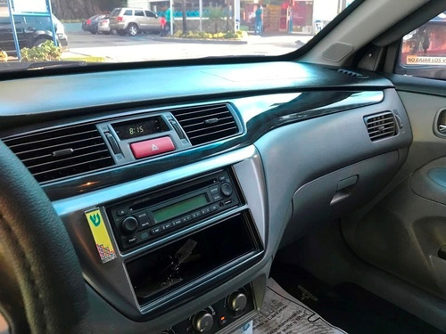 Imagen 9 de 11 de Mitsubishi Lancer Touring 2 Litros
