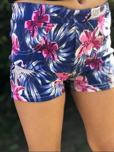 Shorts floreados 2025