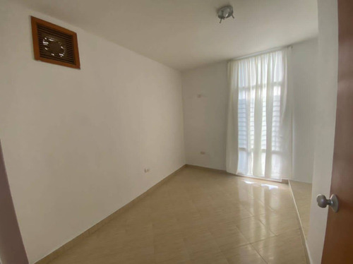 Imagen 8 de 18 de Apartamento En Venta Mañongo, Residencias Valle Jardín A5304b