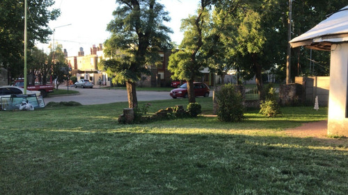 Imagen 3 de 14 de Vendo 2 Lotes Con Una Casa Al Frente Y Otra Atras A Medio Construir!!