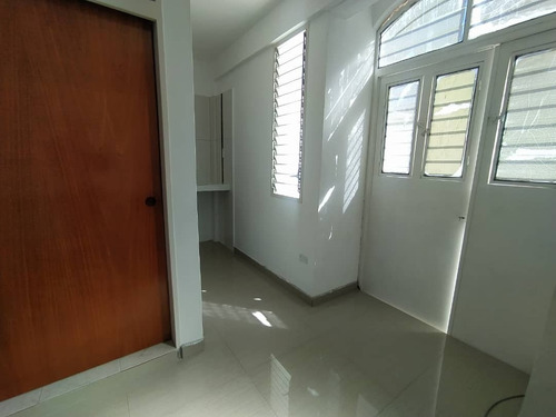 Imagen 17 de 19 de Casa - Quinta En Trigal Norte, Valencia. Negociable