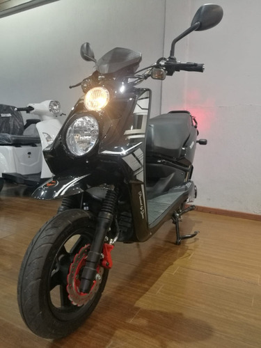 Imagen 18 de 21 de Scooter Electrico Sunra Luhu Bateria Litio Para Uso Interno