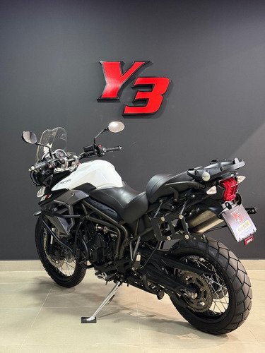 Triumph Tiger 800 Xcx