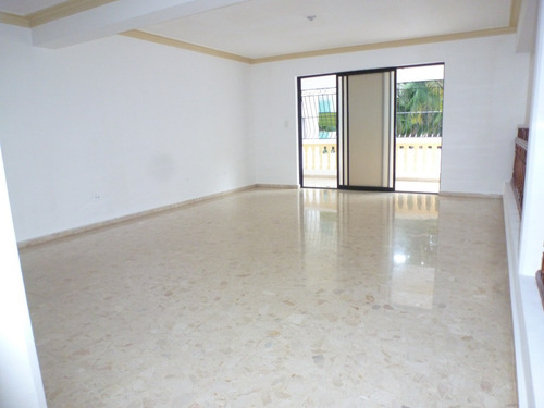 Imagen 5 de 21 de Vendo / Alquilo Hermosa Casa De Tres Niveles En Cacicazgos