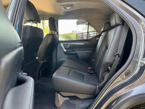 Toyota Fortuner 2.4 Diésel Sr 4X2