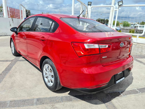 Imagen 4 de 14 de Kia Rio 1.6 Lx Sedan Mt 2017
