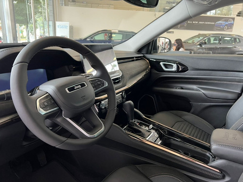 Imagen 8 de 10 de Nueva Jeep Commander Limited 0km 4x4 At 9 Diesel 7 Asientos