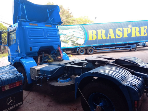 Mercedes Benz Axor 1933 Cabininha 2006