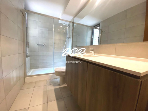 Excelente Depto De 3 D Mas Servicio Con Jardín Privado.