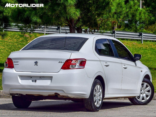 Imagen 5 de 25 de Peugeot 301 Extra Full 1.2 | Permuta / Financia