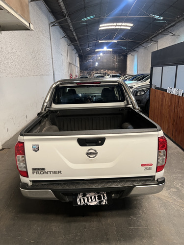 Nissan NP300 2.3 Frontier Se Plus Cd 4x2 Mt