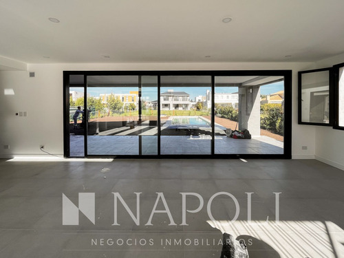 Venta De Casa A Estrenar, En El Rebenque Canning