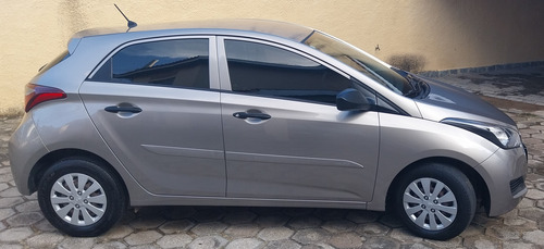 Hyundai HB20 1.0 UNIQUE 12V FLEX 4P MANUA