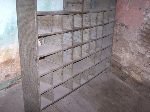 Antigua Estanteria Artesanal De Taller Madera Pesada (Usado)