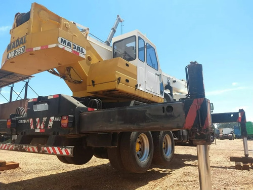 Guindaste Madal Md 250 25 Ton. Ano 2005 - 1134