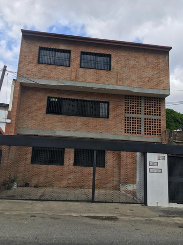 ¡venta! Edificio En Los Rosales