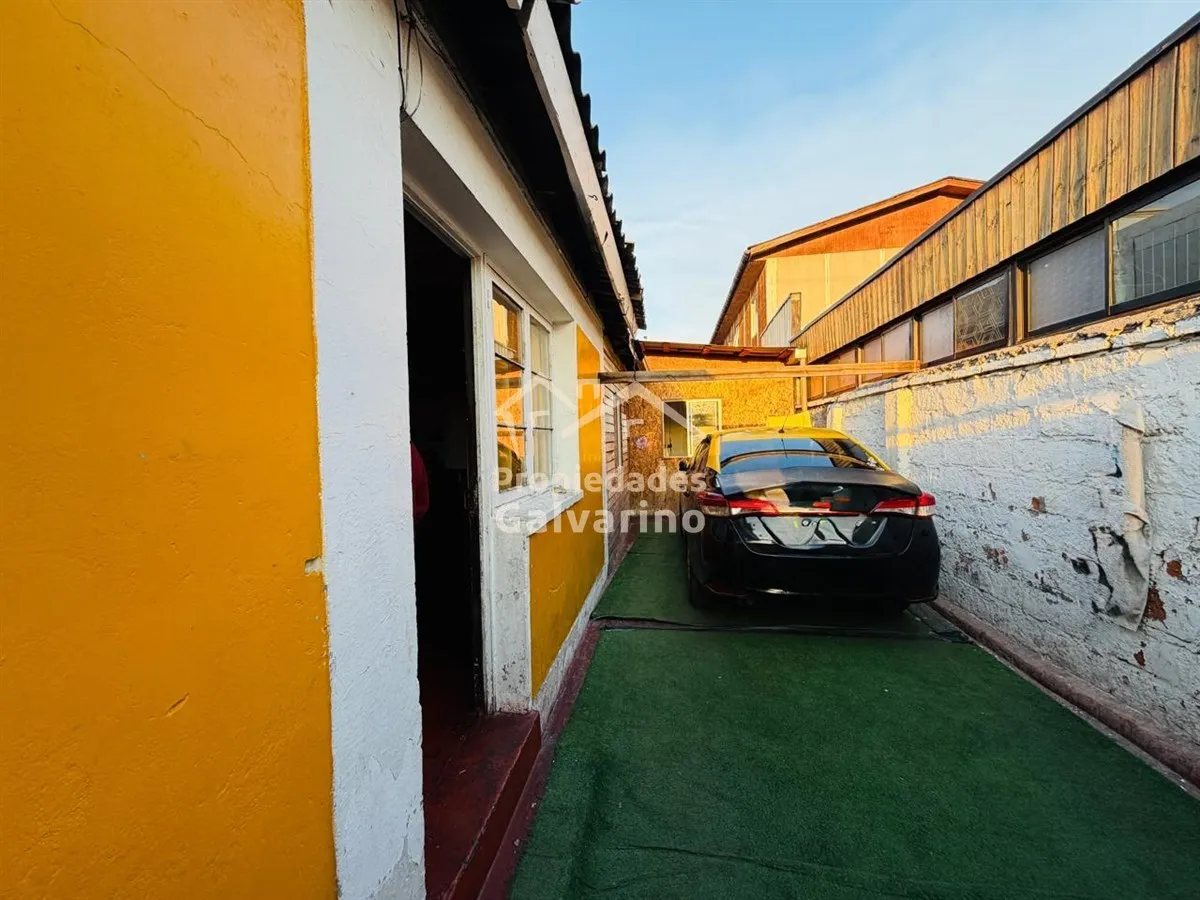 Imagen 2 de 11 de Casa En Venta De 3d 1b. En Lo Espejo