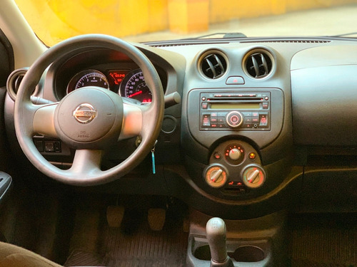 Nissan Versa Sl 1.6 Prata Impecável Metro Vila Prudente