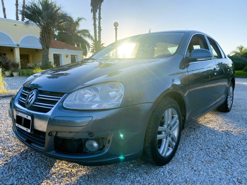 Volkswagen Vento 2.5 Advance Tiptronic 170cv