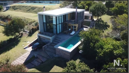 Casa En Venta Con Excelente Vista Al Mar.