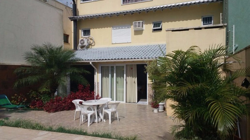 Casa Em Espírito Santo Com 3 Dormitórios - Lu265312