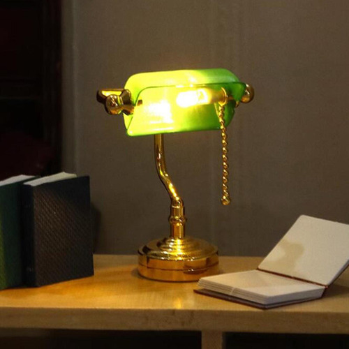 L Lámpara De Escritorio Para Casa De Muñecas Lámpara Led En