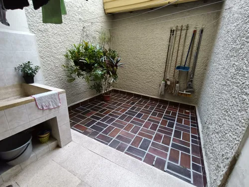 Apartamento En Venta En Conquistadores. Cod V12345