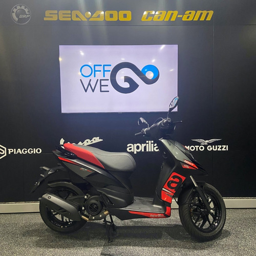Imagen 9 de 12 de Aprilia Sr Motard 160