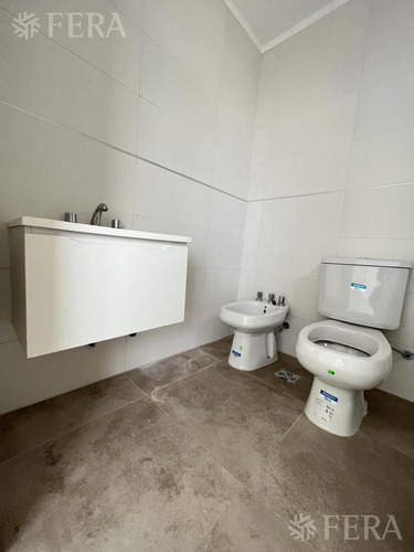 Imagen 11 de 12 de Venta Departamento 2 Ambientes Con Balcón En Quilmes (30649)