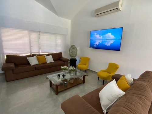Casa Con Piscina Climatizada
