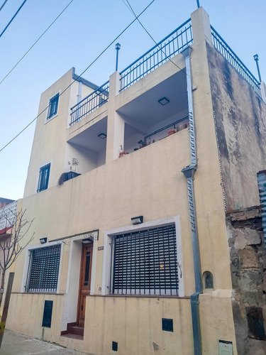 Ph De 3 Ambientes Con Terraza Refaccionado En Venta En Almagro