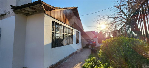 Casa En Venta De 4 Dorm. En Macul