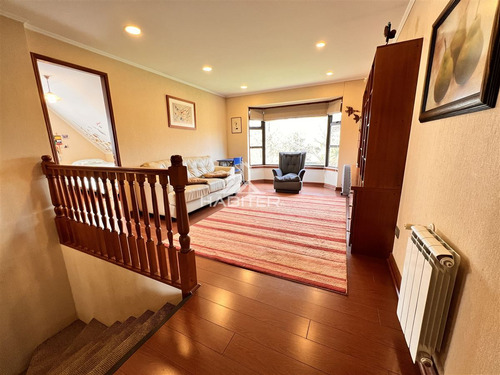 Vende Gran Casa En Puerta De Alcalá 6 Dormitorios - 4 Baños