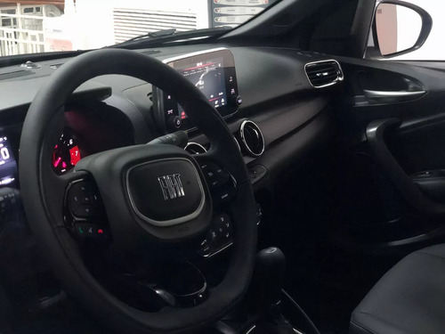 Fiat Cronos 1.3 Drive Cvt