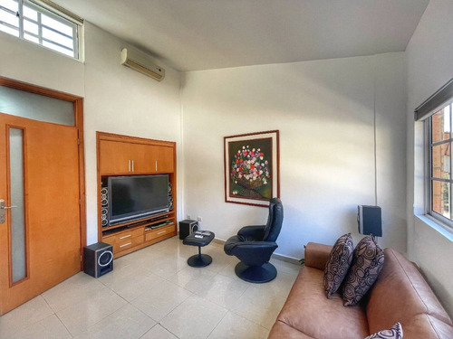 Imagen 17 de 20 de Re/max. Iris Hernandez . Townhouse (250m2). Piedras Pintadas. Valencia. Codigo 136400