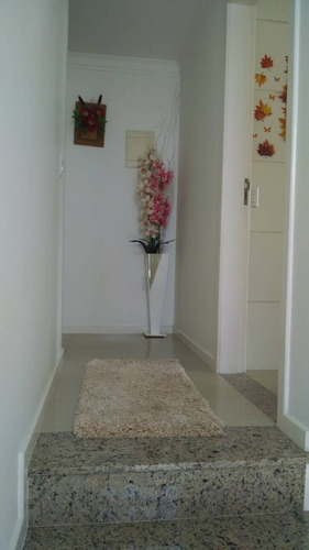 Imagem 6 de 13 de Linda Casa - 04 Dormitórios C/ Suíte E Piscina - Barreiros - 2387