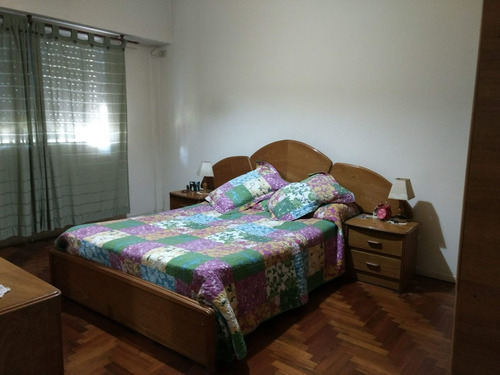 Imagen 5 de 14 de Vendo Departamento 4 Amb Frente Muy Buen Estado