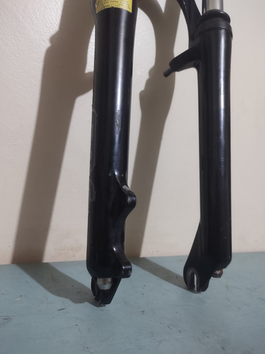 Garfo Suspensão Aro 26 Sr Suntour Xc60 80mm Espiga Over 20cm Preto (Usado)