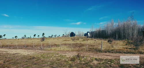 Venta De Terreno En Yacanto, A Metros De La Ruta