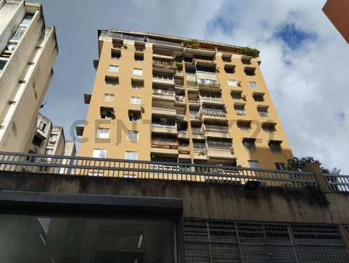 Apartamento En Venta En La Candelaria, Sur 11, Edif Orlando Ah