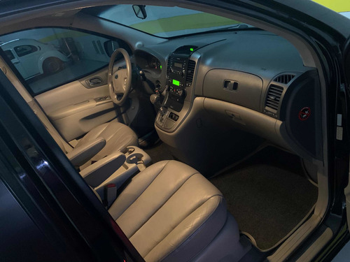 Imagem 10 de 15 de Kia Carnival 2007 3.8 Ex 5p
