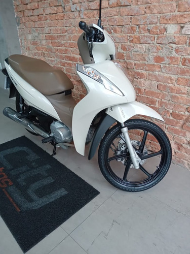 Imagem 4 de 17 de Honda Biz 125 2018 / 2018 ** Único Dono * Conservada **