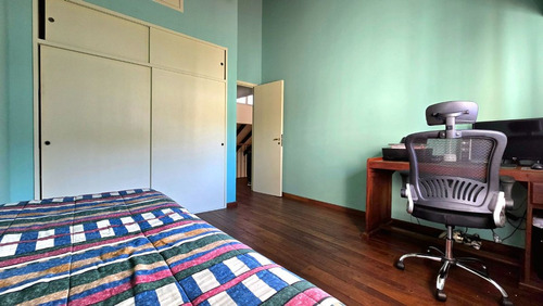 Casa 4 Amb Quincho Parrilla Cochera Zona Holters
