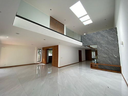 Casa Nueva En Venta En Valle Real, 4 Recamaras.