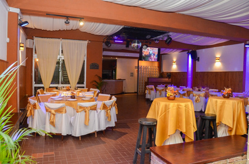 Despedidas Cumpleaños Bodas Recibimientos Graduaciones Salón