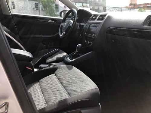 Volkswagen Vento 2.5 Advance Plus Tiptron 170cv 2014
