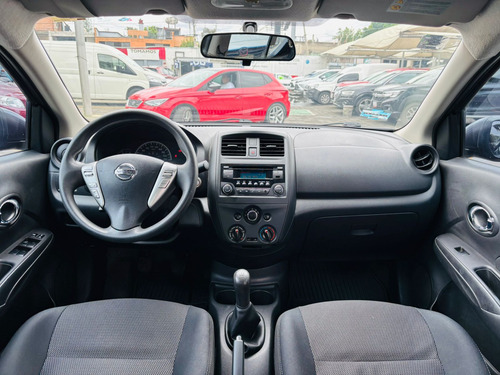 Nissan Versa 1.6 Sense Mt