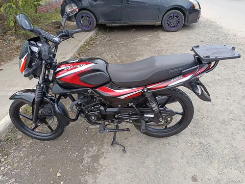 Motocicleta Boxer Bajaj Ct 125 Modelo 2023