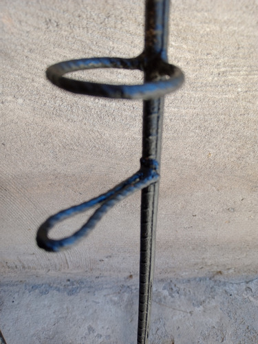 Soporte Para Caña De Pescar Hierro Pintado 57 X 4 Cm. (Usado)